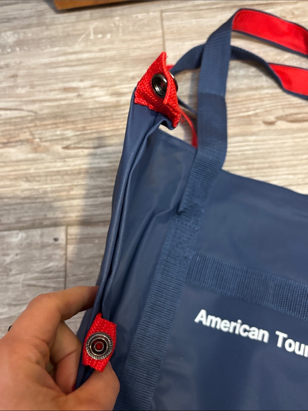 American Tourister Navy Duffel Tote with Red Trim - Picture 5 of 8